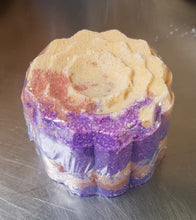 Load image into Gallery viewer, Flower Bath Bomb