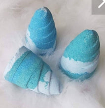 Load image into Gallery viewer, Magical Horn Bath Bomb