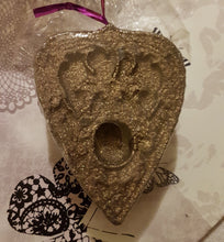 Load image into Gallery viewer, Small Ouija Bath Bomb