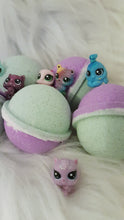 Load image into Gallery viewer, Dinky Little Pet Bath Bomb