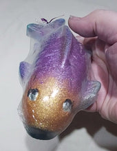 Load image into Gallery viewer, Momma Fish Bath Bomb