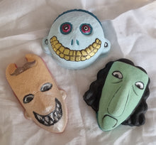 Load image into Gallery viewer, Oogies Crew Bath Bombs