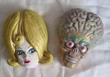 Load image into Gallery viewer, Mars Aliens Bath Bombs