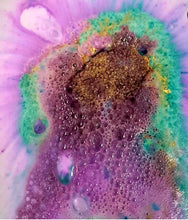 Load image into Gallery viewer, Geode Bath Bomb