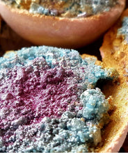 Load image into Gallery viewer, Geode Bath Bomb