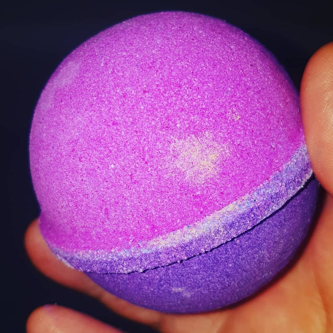 Out of this World Ball Bath Bomb