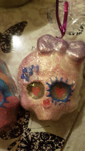 Load image into Gallery viewer, Sugar Skull Bath Bomb