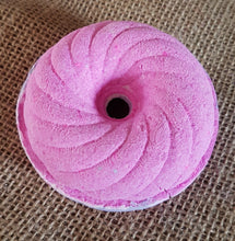 Load image into Gallery viewer, Doughnut Bath Bomb