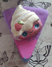 Load image into Gallery viewer, Kawaii Pie Bath Bomb
