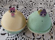 Load image into Gallery viewer, Dinky Doll Ring Bath Bombs