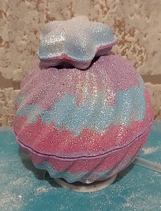 The Swirly Bath Bombshell