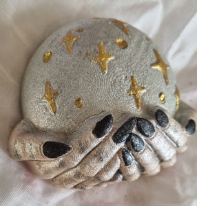 Show Me the Crystal Ball Bath Bomb